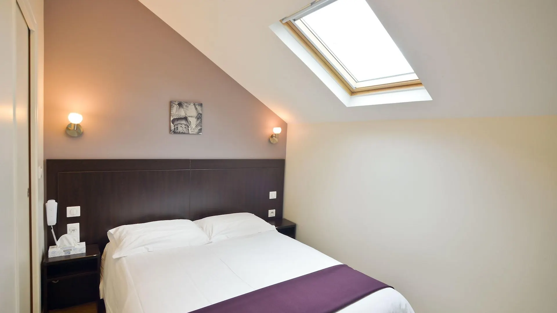 Hotel Du Quai De Seine Paris